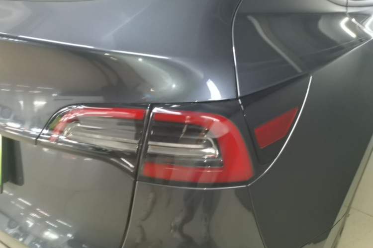 Used Tesla Model Y 2024 Rear-Wheel-Drive Version Right Rear Taillight