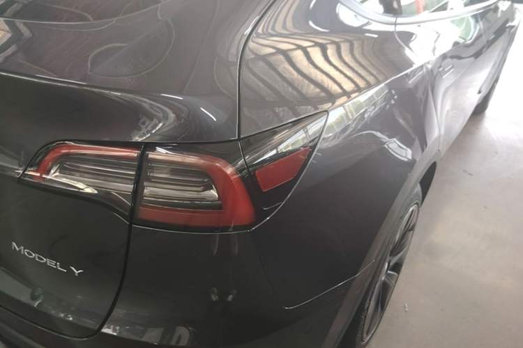 Used Tesla Model Y 2024 Rear-Wheel-Drive Version Right Rear Taillight