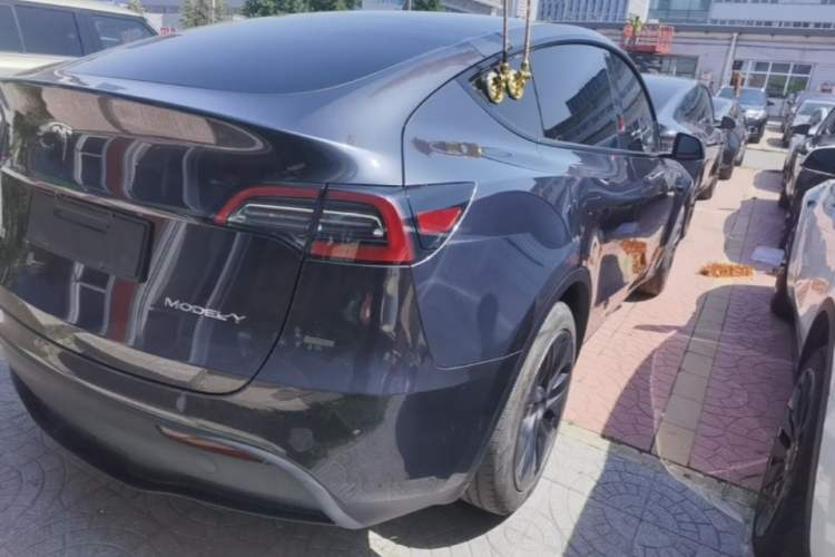 Used Tesla Model Y 2024 Rear-Wheel-Drive Version Right Rear Taillight