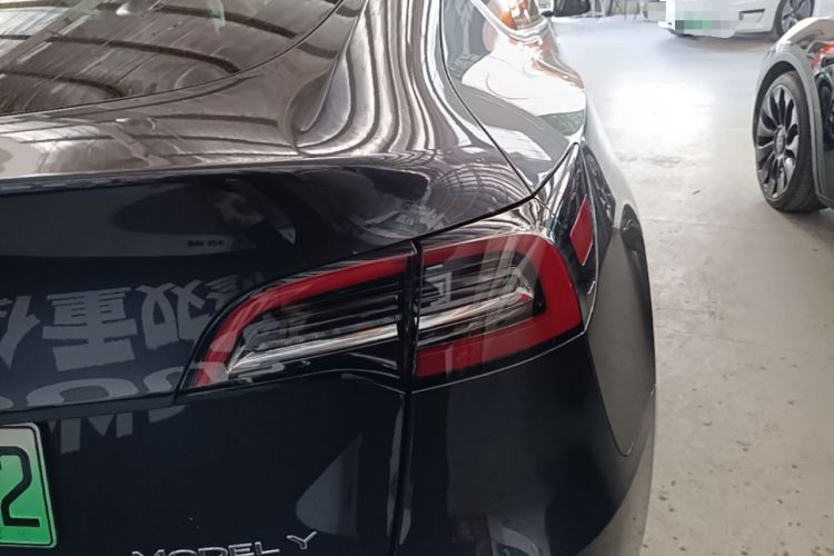 Used Tesla Model Y 2024 Rear-Wheel-Drive Version Right Rear Taillight