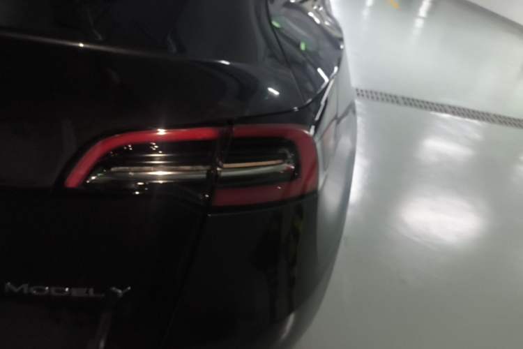 Used Tesla Model Y 2024 Rear-Wheel-Drive Version Right Rear Taillight