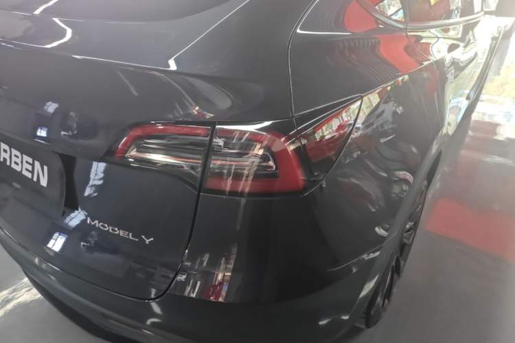 Used Tesla Model Y 2024 Rear-Wheel-Drive Version Right Rear Taillight
