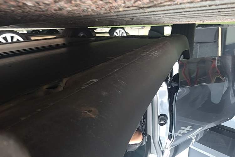 Used Tesla Model Y 2024 Rear-Wheel-Drive Version Right Side Sill