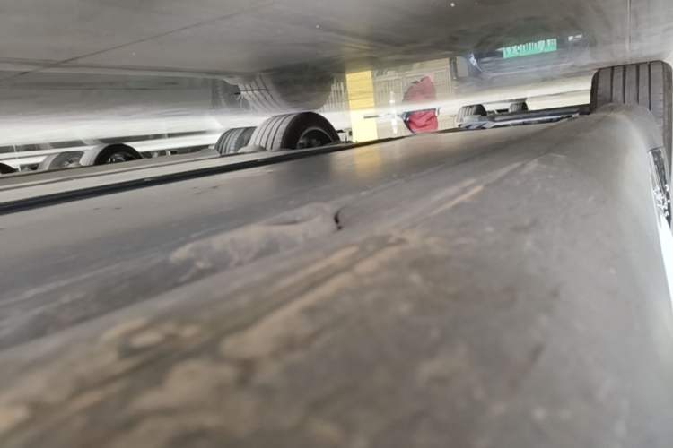 Used Tesla Model Y 2024 Rear-Wheel-Drive Version Right Side Sill