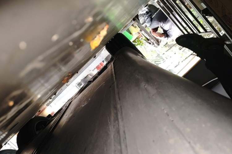 Used Tesla Model Y 2024 Rear-Wheel-Drive Version Right Side Sill