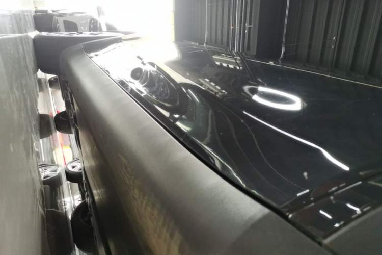 Used Tesla Model Y 2024 Rear-Wheel-Drive Version Right Side Sill