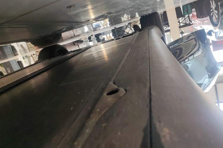 Used Tesla Model Y 2024 Rear-Wheel-Drive Version Right Side Sill