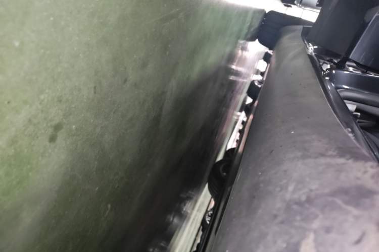 Used Tesla Model Y 2024 Rear-Wheel-Drive Version Right Side Sill