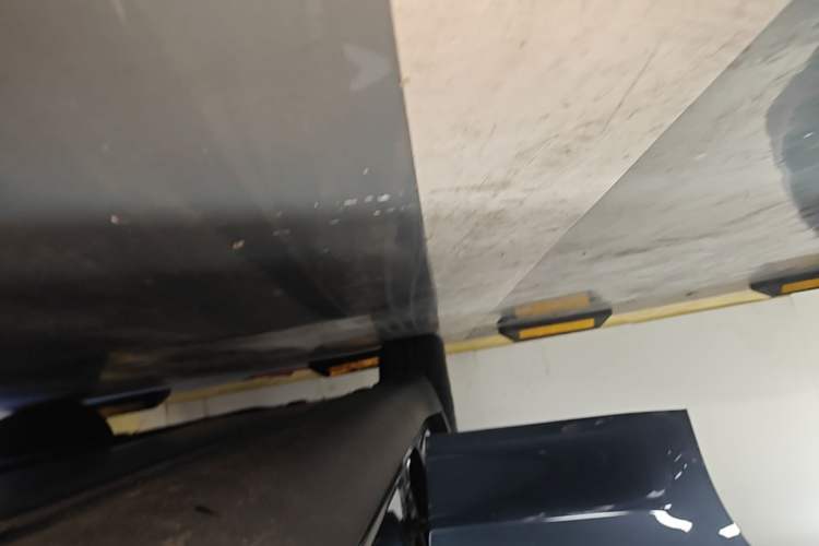 Used Tesla Model Y 2024 Rear-Wheel-Drive Version Right Side Sill