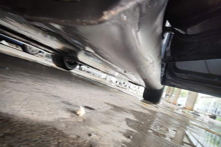 Used Tesla Model Y 2024 Rear-Wheel-Drive Version Right Side Sill