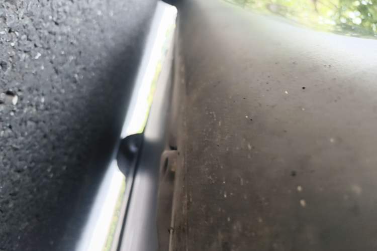 Used Tesla Model Y 2024 Rear-Wheel-Drive Version Right Side Sill