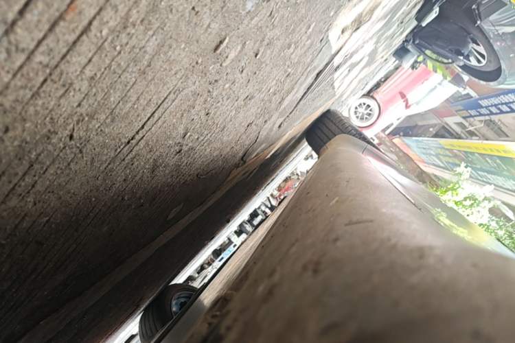 Used Tesla Model Y 2024 Rear-Wheel-Drive Version Right Side Sill