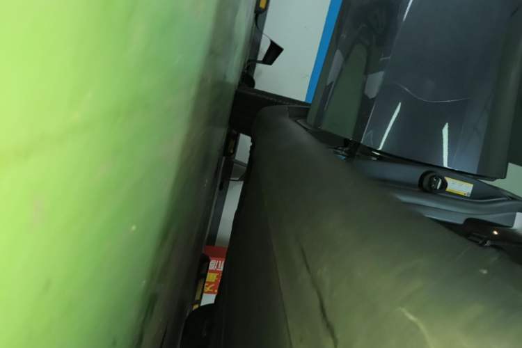 Used Tesla Model Y 2024 Rear-Wheel-Drive Version Right Side Sill
