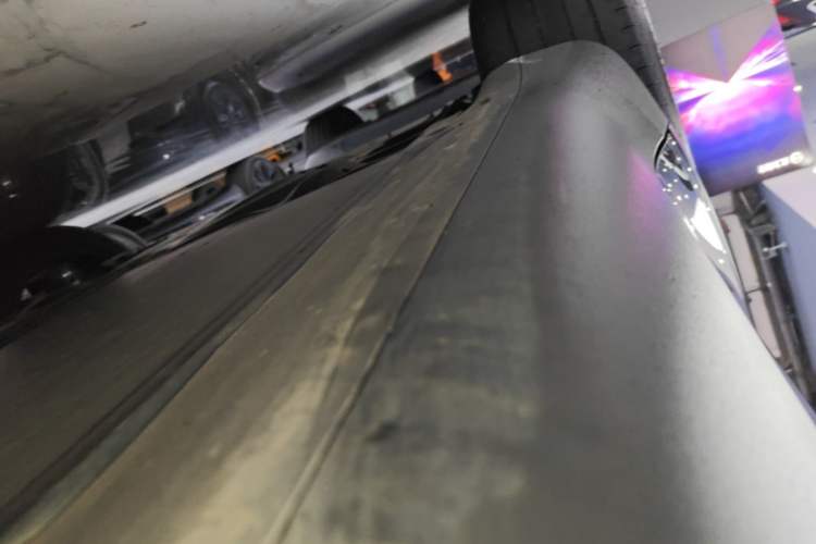 Used Tesla Model Y 2024 Rear-Wheel-Drive Version Right Side Sill