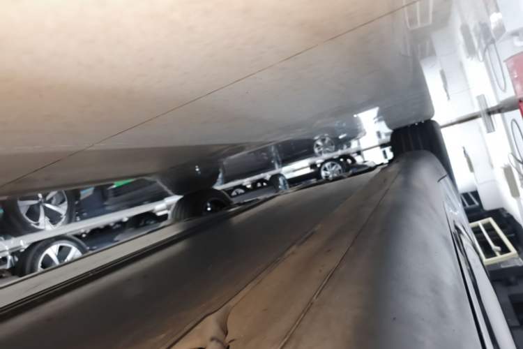Used Tesla Model Y 2024 Rear-Wheel-Drive Version Right Side Sill