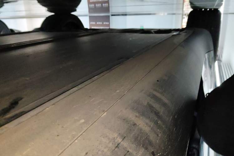 Used Tesla Model Y 2024 Rear-Wheel-Drive Version Right Side Sill