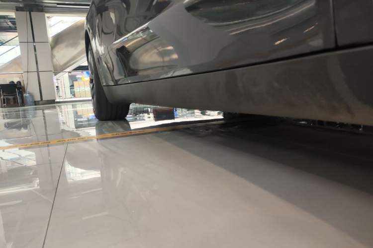 Used Tesla Model Y 2024 Rear-Wheel-Drive Version Right Side Sill