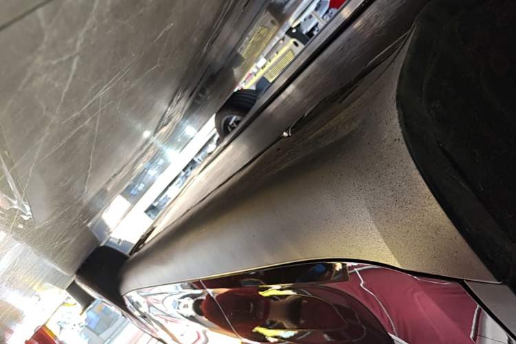 Used Tesla Model Y 2024 Rear-Wheel-Drive Version Right Side Sill