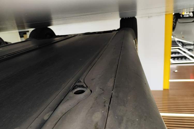 Used Tesla Model Y 2024 Rear-Wheel-Drive Version Right Side Sill