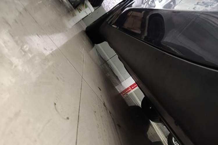 Used Tesla Model Y 2024 Rear-Wheel-Drive Version Right Side Sill