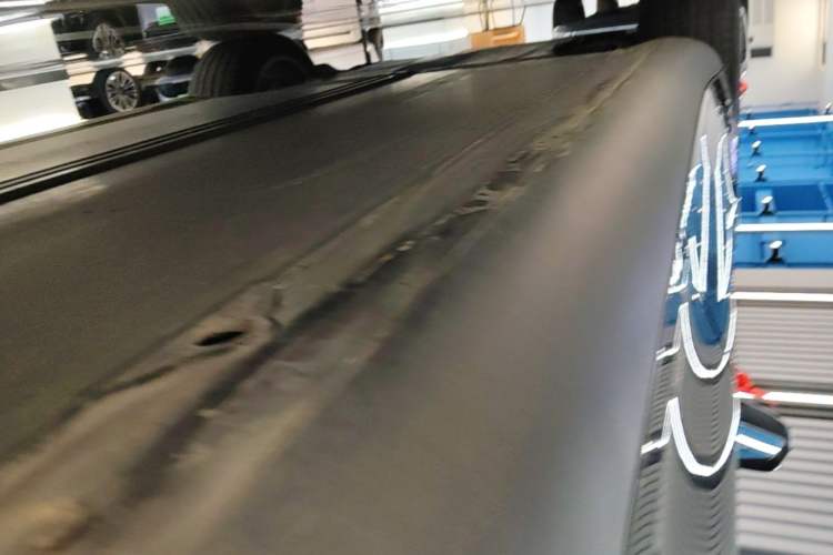 Used Tesla Model Y 2024 Rear-Wheel-Drive Version Right Side Sill