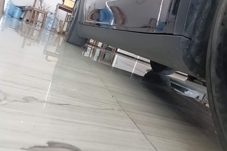 Used Tesla Model Y 2024 Rear-Wheel-Drive Version Right Side Sill