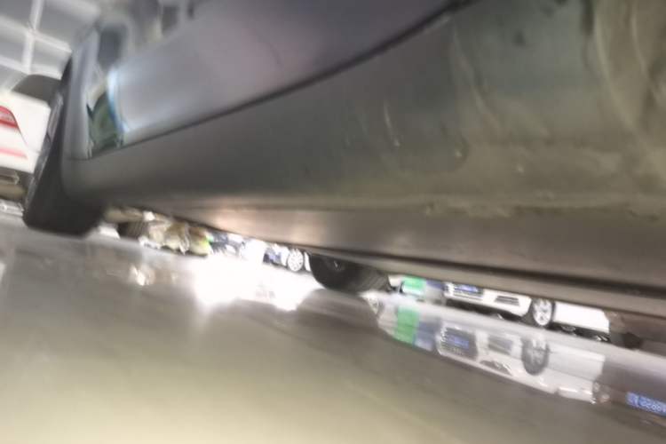 Used Tesla Model Y 2024 Rear-Wheel-Drive Version Right Side Sill