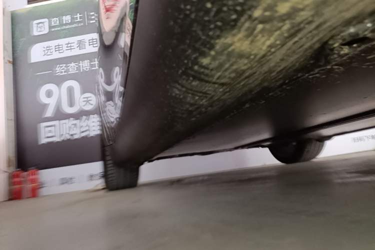 Used Tesla Model Y 2024 Rear-Wheel-Drive Version Right Side Sill