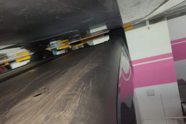 Used Tesla Model Y 2024 Rear-Wheel-Drive Version Right Side Sill