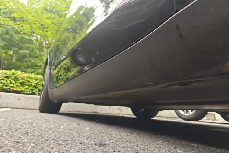 Used Tesla Model Y 2024 Rear-Wheel-Drive Version Right Side Sill