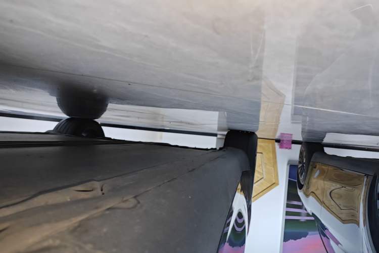 Used Tesla Model Y 2024 Rear-Wheel-Drive Version Right Side Sill
