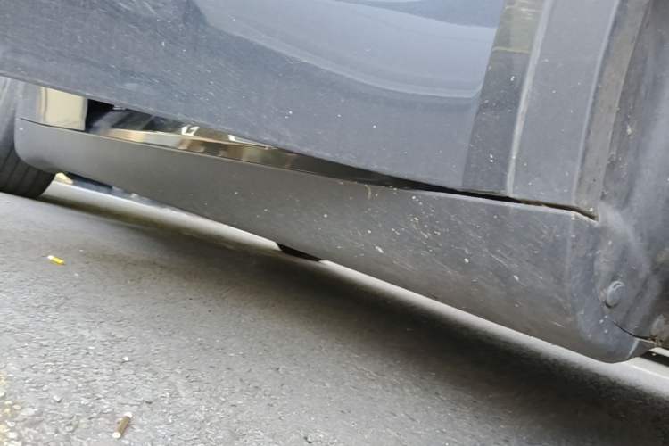 Used Tesla Model Y 2024 Rear-Wheel-Drive Version Right Side Sill