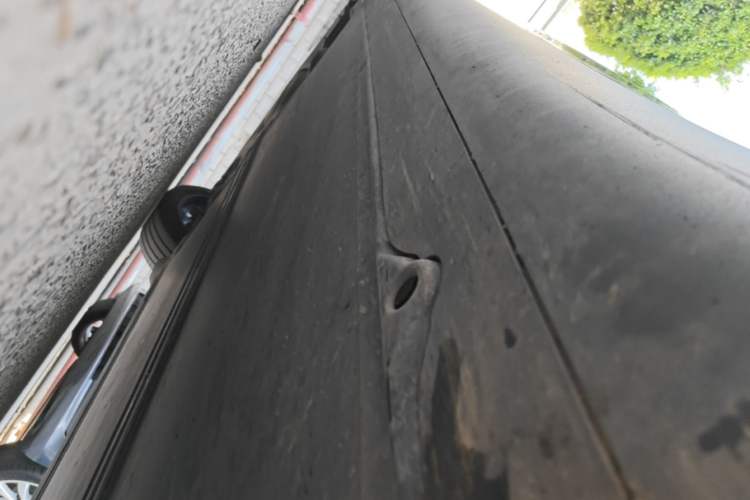 Used Tesla Model Y 2024 Rear-Wheel-Drive Version Right Side Sill