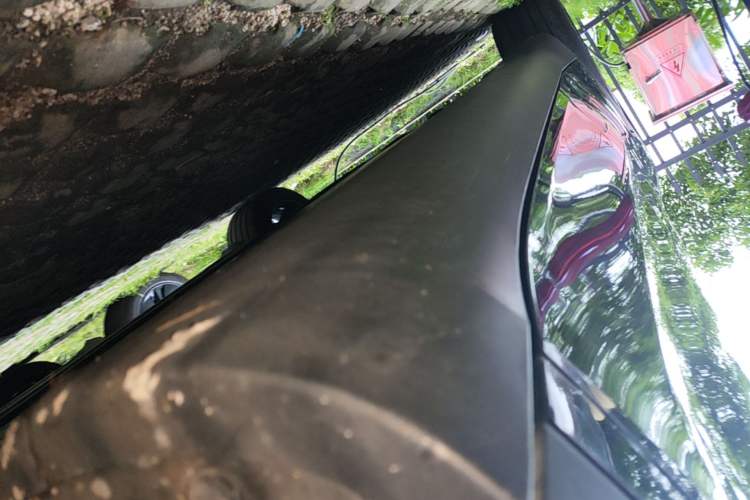 Used Tesla Model Y 2024 Rear-Wheel-Drive Version Right Side Sill