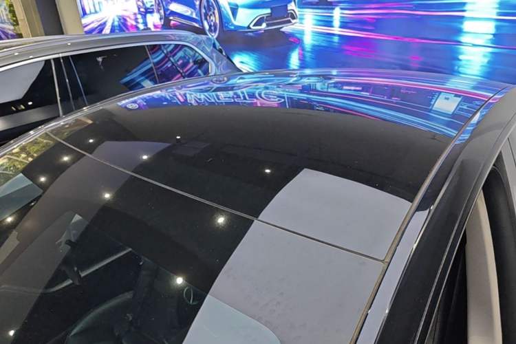 Used Tesla Model Y 2024 Rear-Wheel-Drive Version Roof