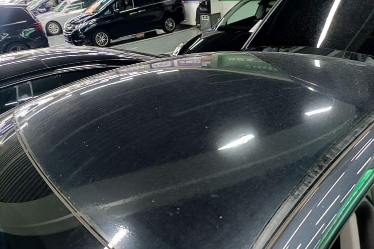 Used Tesla Model Y 2024 Rear-Wheel-Drive Version Roof