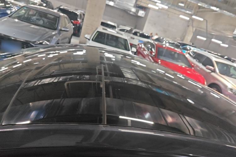 Used Tesla Model Y 2024 Rear-Wheel-Drive Version Roof