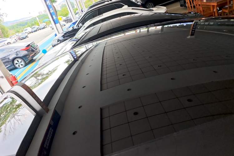 Used Tesla Model Y 2024 Rear-Wheel-Drive Version Roof