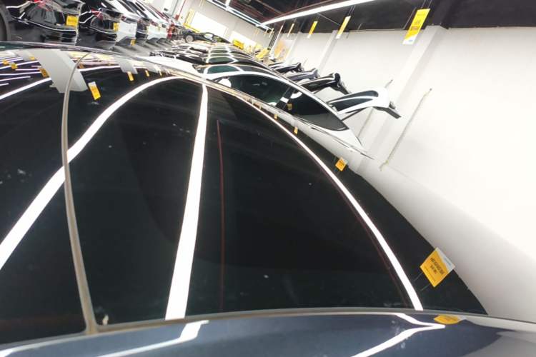 Used Tesla Model Y 2024 Long-Range All-Wheel-Drive Version Roof