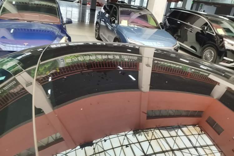 Used Tesla Model Y 2024 Rear-Wheel-Drive Version Roof