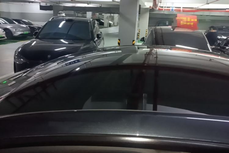 Used Tesla Model Y 2024 Rear-Wheel-Drive Version Roof