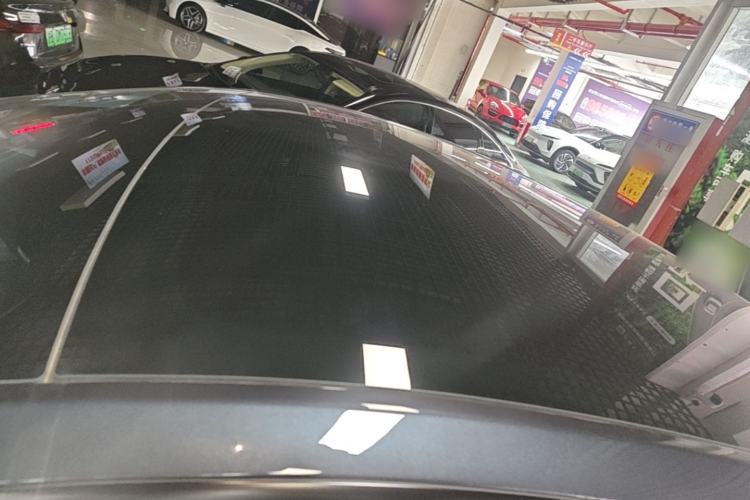 Used Tesla Model Y 2024 Rear-Wheel-Drive Version Roof