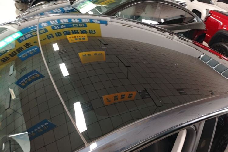 Used Tesla Model Y 2024 Rear-Wheel-Drive Version Roof