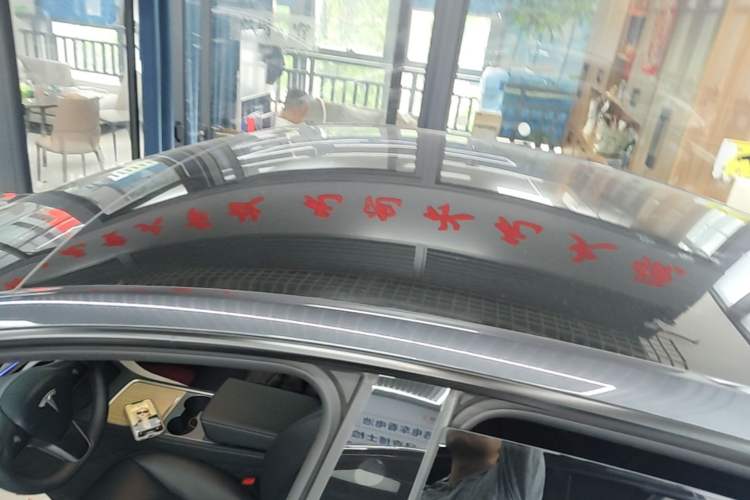 Used Tesla Model Y 2024 Rear-Wheel-Drive Version Roof