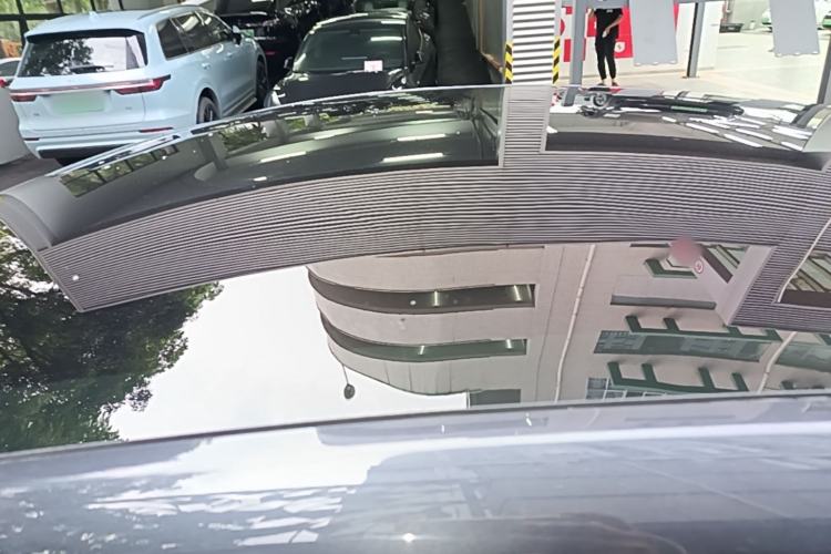 Used Tesla Model Y 2024 Long-Range All-Wheel-Drive Version Roof