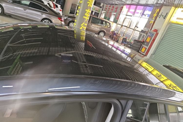 Used Tesla Model Y 2024 Rear-Wheel-Drive Version Roof