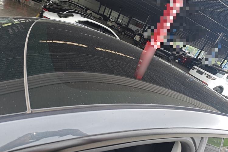 Used Tesla Model Y 2024 Rear-Wheel-Drive Version Roof