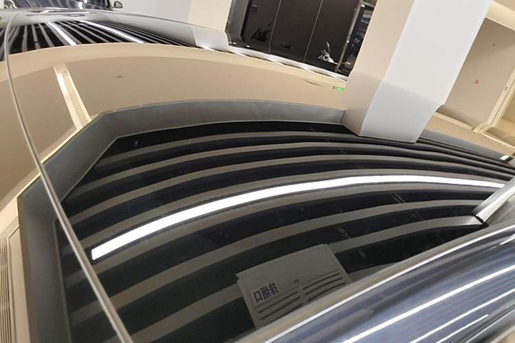 Used Tesla Model Y 2024 Long-Range All-Wheel-Drive Version Roof