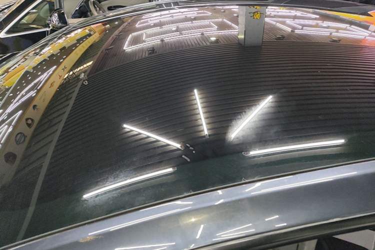 Used Tesla Model Y 2024 Long-Range All-Wheel-Drive Version Roof