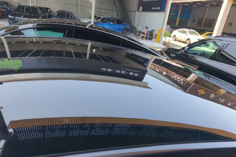 Used Tesla Model Y 2024 Rear-Wheel-Drive Version Roof